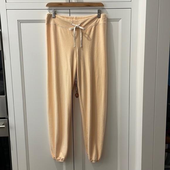 Sundry Butter Color Sweat Pants—Beautiful!Loungewear—Excellent Condition—Size S